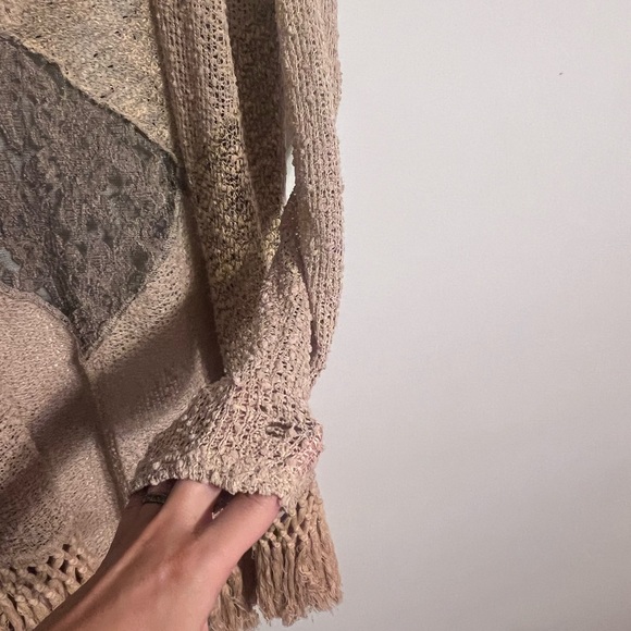 Sz A Miss Me sweater with fringe and lace - Picture 9 of 12